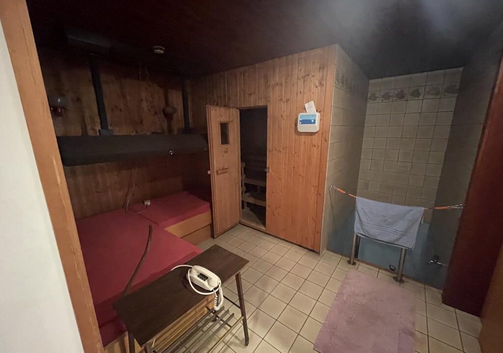 Solarium, Sauna & Tauchbecken