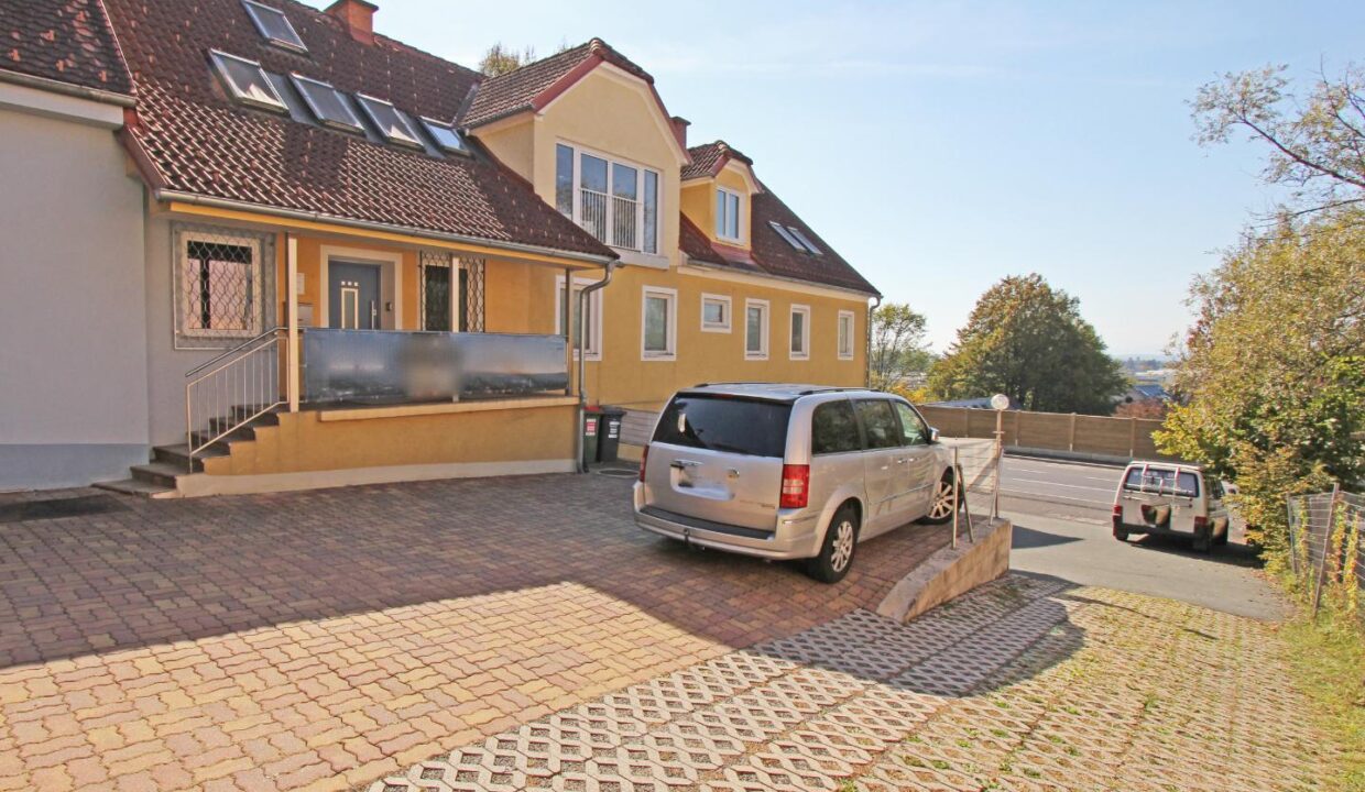 Parkplatz 1 -2